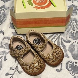 Livie & Luca little girl size 6 ( 3 pairs)